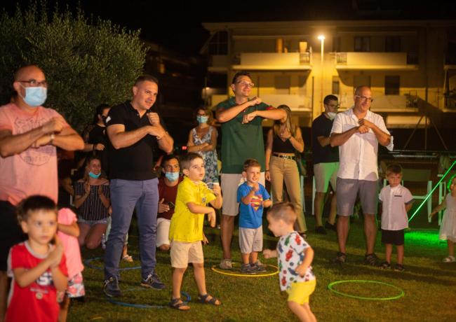 hotelpalacetortoreto it festa-del-papa-al-mare-a-tortoreto-lido 023